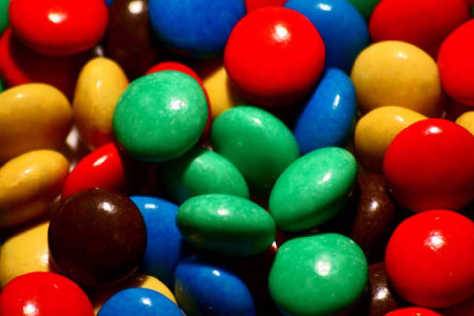 Rússia proíbe importação de doces da Ucrânia