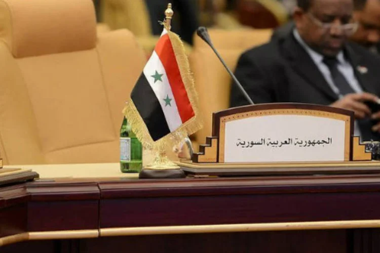 
	Espa&ccedil;o vazio reservado &agrave; delega&ccedil;&atilde;o s&iacute;ria para a reuni&atilde;o &aacute;rabe realizada em Doha
 (AFP)