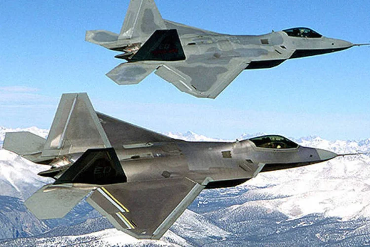 Contra os malucos atômicos (US Air Force)