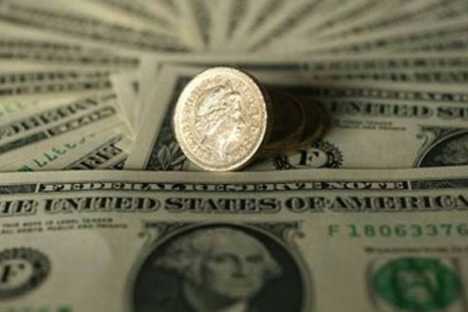 Mercado reduz projeção do dólar no fim do ano