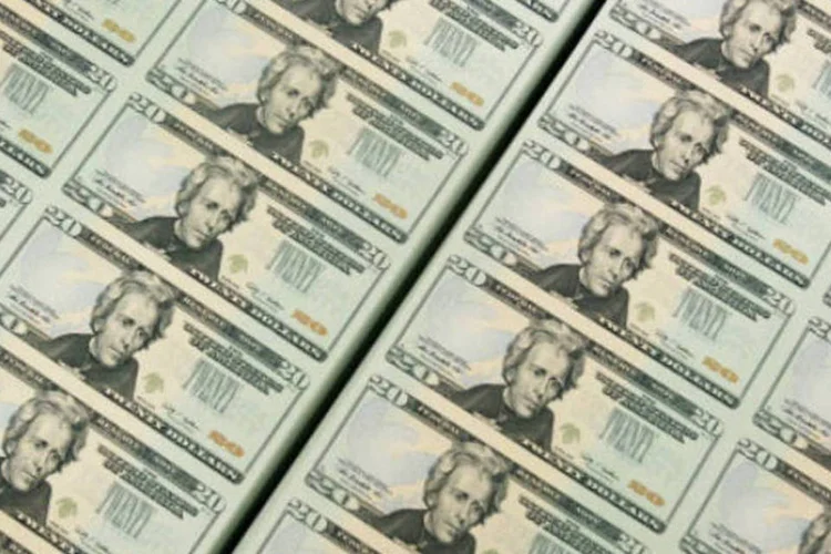 
	D&oacute;lar: o swap cambial &eacute; uma opera&ccedil;&atilde;o que equivale &agrave; venda de d&oacute;lares no mercado futuro
 (Mark Wilson/Getty Images)