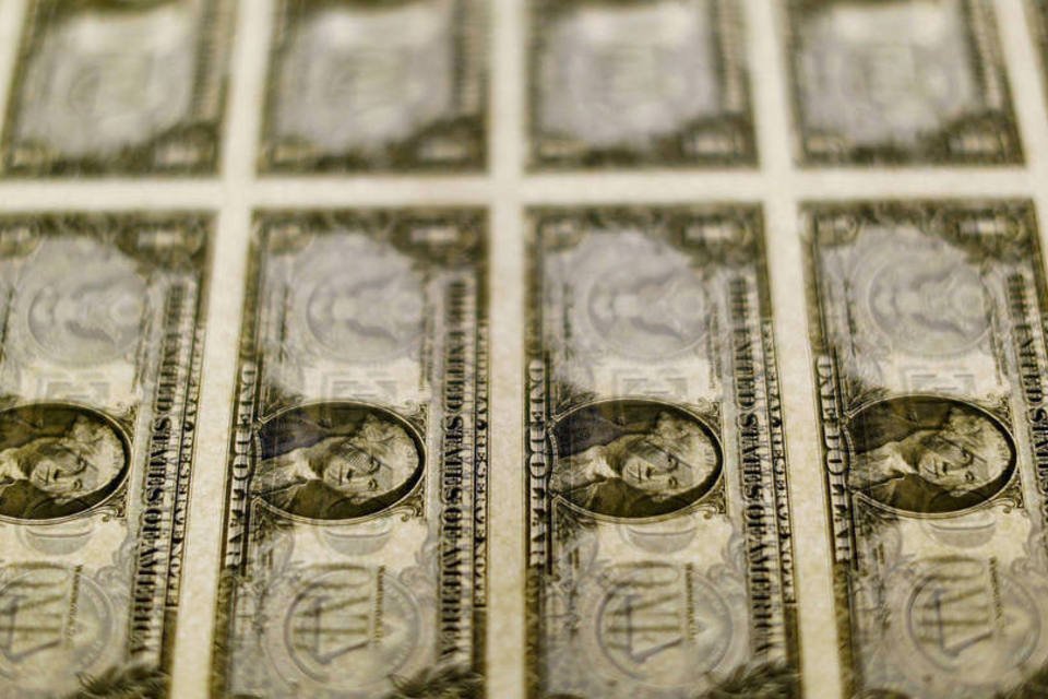 Dólar cai frente ao real, à espera de Fed e Banco do Japão