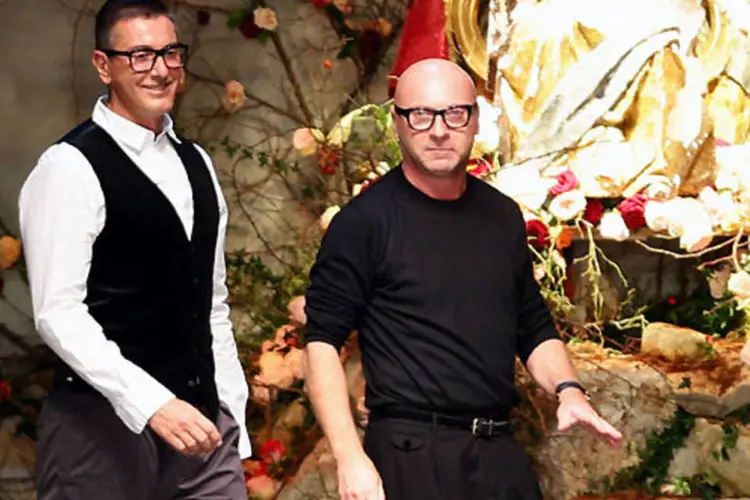 
	Stefano Gabbana (esq) e Domenico Dolce: criadores da grife entram no clube do bilh&atilde;o
 (Vittorio Zunino Celotto/Getty Images)