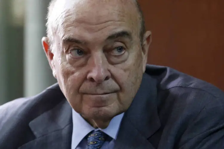 
	Domingo Cavallo, ex-ministro da economia argentina: &ldquo;abandonar o euro seria o pior tipo de calote para a Gr&eacute;cia&rdquo;
 (Enrique Marcarian/Reuters)