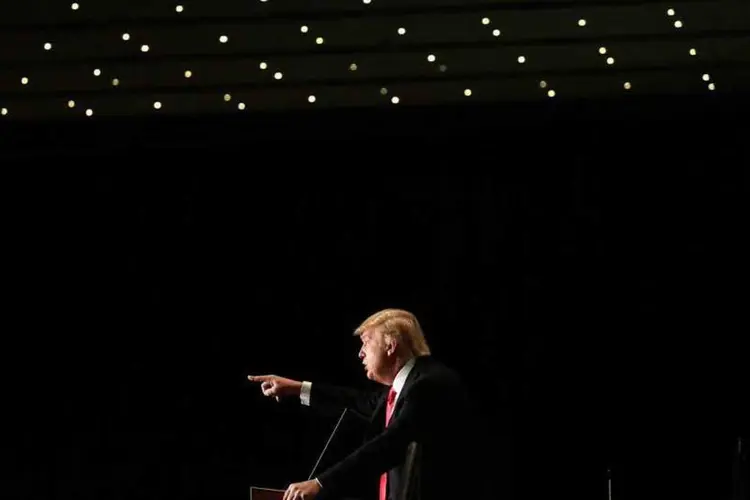 
	O pr&eacute;-candidato republicano Donald Trump: todos os sinais apontavam para uma vit&oacute;ria de Trump na primeira disputa
 (Joshua Lott/Getty Images)