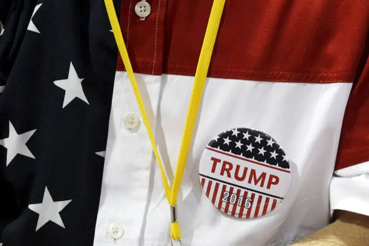 
	Camiseta de Donald Trump: nas campanhas presidenciais t&iacute;picas, os principais gastos s&atilde;o geralmente com folha de pagamento
 (REUTERS/Tami Chappell)