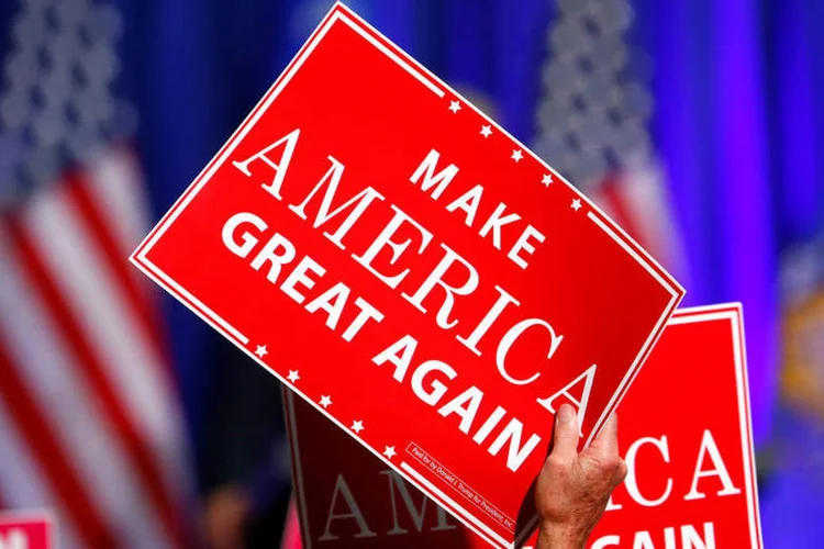 
	Trump: a menos de 90 dias da elei&ccedil;&atilde;o, a campanha de Trump nada em um mar de controv&eacute;rsias
 (Eric Thayer / Reuters)