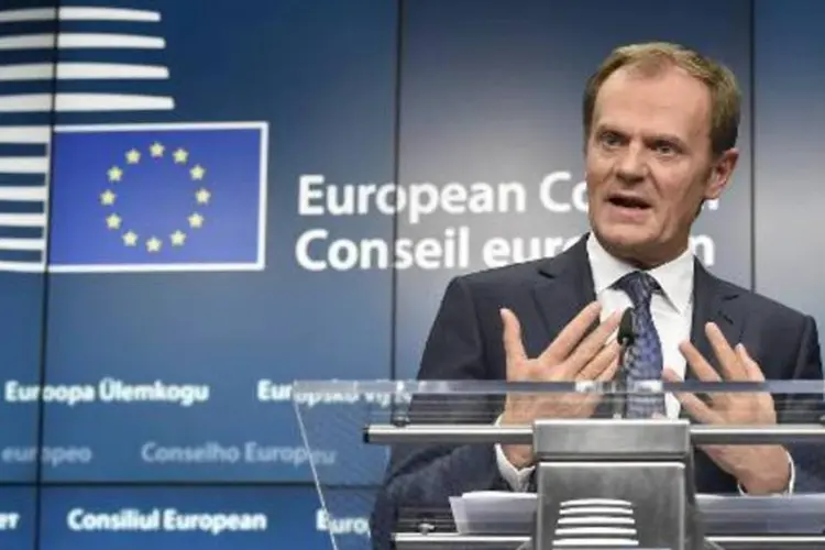 
	Donald Tusk: &quot;Decidi convocar uma c&uacute;pula europeia extraordin&aacute;ria nesta quinta-feira sobre a situa&ccedil;&atilde;o no Mediterr&acirc;neo&quot;
 (John Thys/AFP)