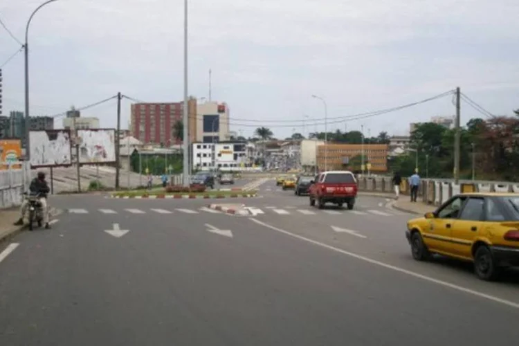 
	Douala, em Camar&otilde;es: o Observat&oacute;rio Nacional de Meteorologia, por sua vez, anunciou que as fortes chuvas no norte de Camar&otilde;es devem continuar nos pr&oacute;ximos dias
 (Wikimedia Commons)