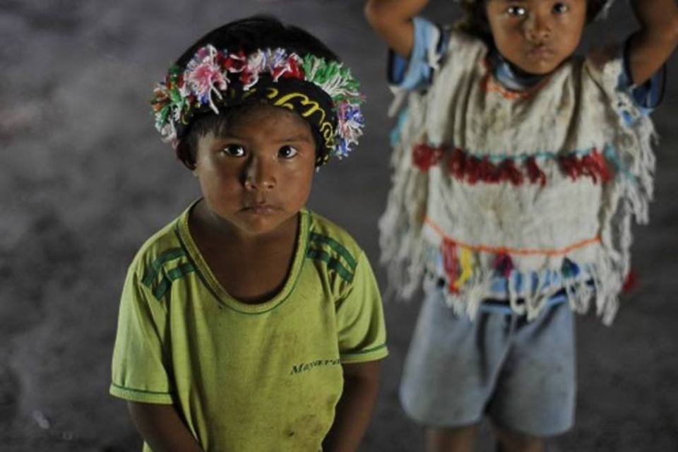 Índios fazem ato por demarcação de terras em MS