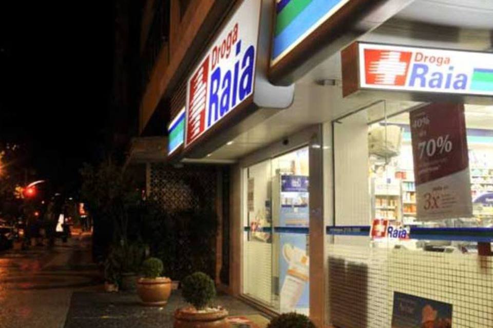 Raia Drogasil deve cumprir meta de abrir 200 lojas em 2016