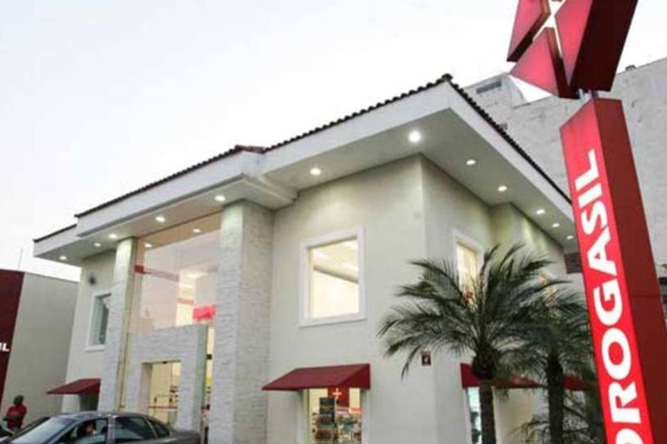 Drogasil prevê abertura de 50 novas lojas em 2011
