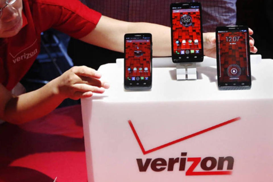 Verizon Wireless lança três telefones Droid da Motorola