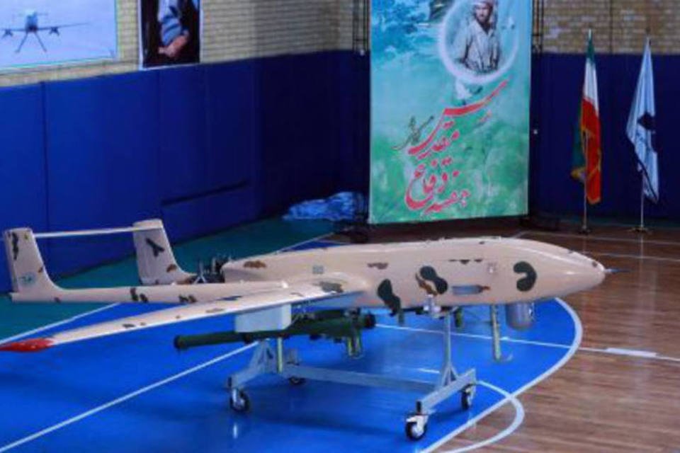 Irã exibe imagens em voo de réplica de drone americano