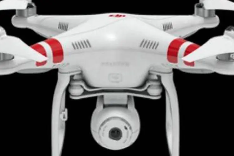 Drones: empresa afirma entregar mais de 100 fotos aéreas ou 45 minutos de imagens da área (Reprodução)