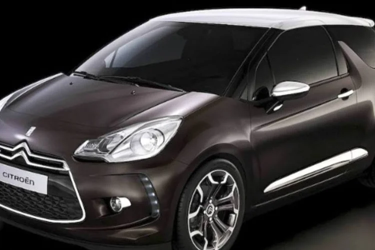 O compacto da montadora francesa rivaliza na Europa com o inglês Mini Cooper (Divulgação)
