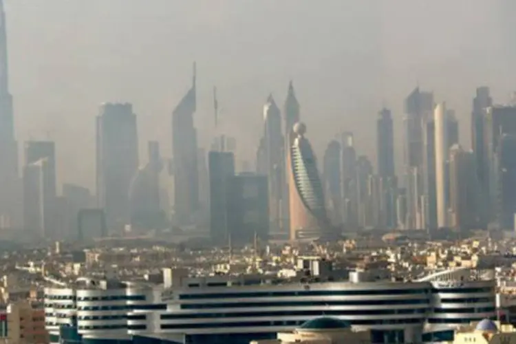 
	C&eacute;u de Dubai escurecido pela polui&ccedil;&atilde;o: o&nbsp;CO2 &eacute; respons&aacute;vel por 85% do aquecimento global registrado nos &uacute;ltimos 10 anos
 (Marwan Naamani/AFP)