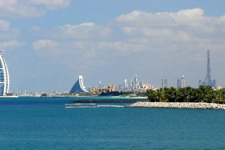 
	Dubai: empres&aacute;rios brasileiros viajam para a cidade no pr&oacute;ximo fim de semana para participarem da Gulfood, feira anual de bebidas e alimentos
 (Wikimedia Commons)