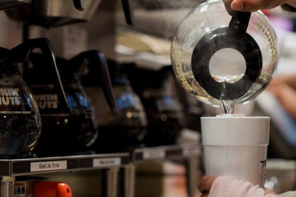 Dunkin’ Donuts enfrenta Starbucks com latte de biscoito