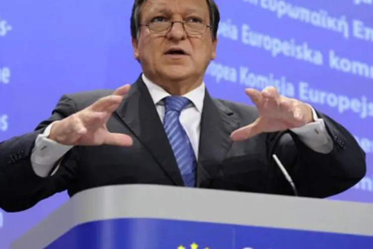 O presidente da Comissão Europeia, José Manuel Durão Barroso, evitou polemizar em torno das divergências. Durão Barroso se disse “confiante” no sucesso da reunião de hoje (John Thys/AFP)