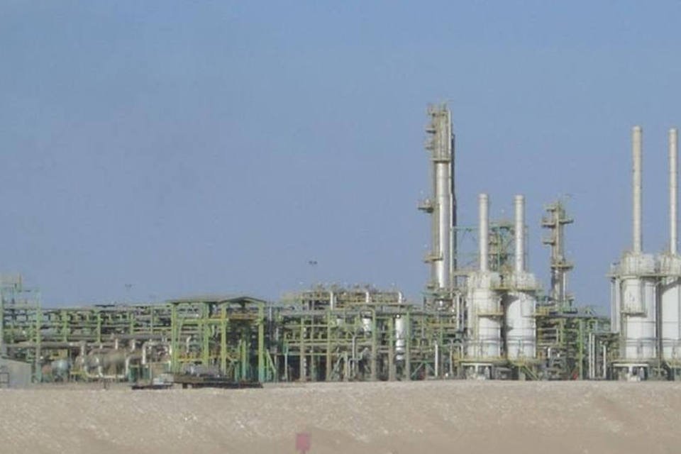 Exportação de petróleo da Arábia Saudita cai para 6,9 mi bpd