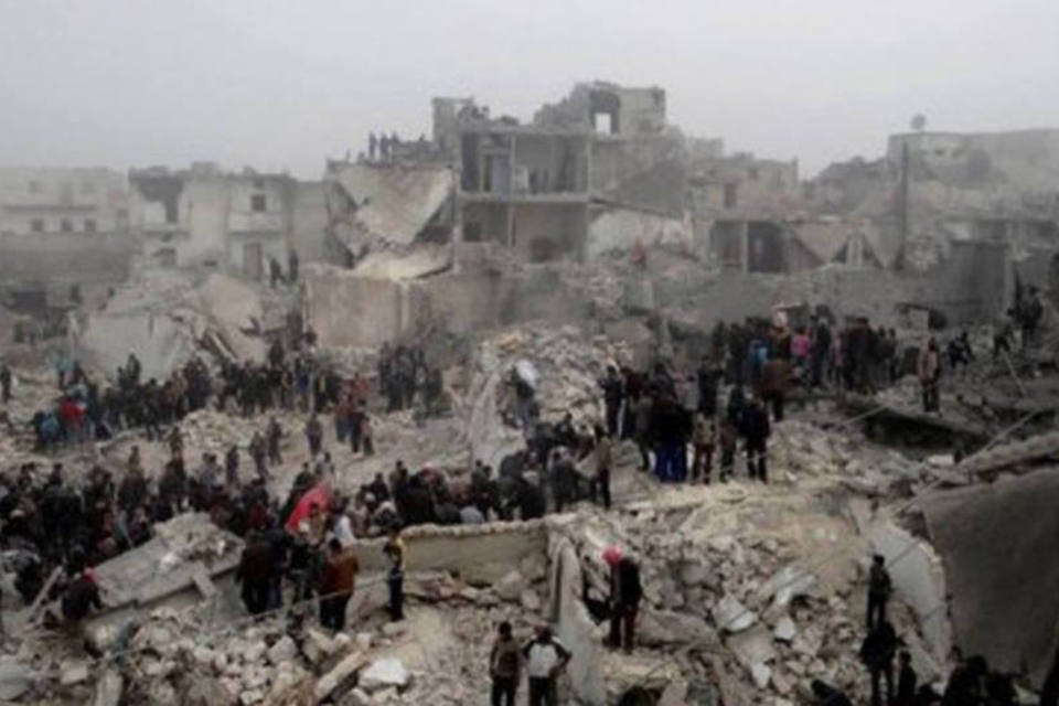 Ataques com mísseis deixam 45 mortos em cidade síria