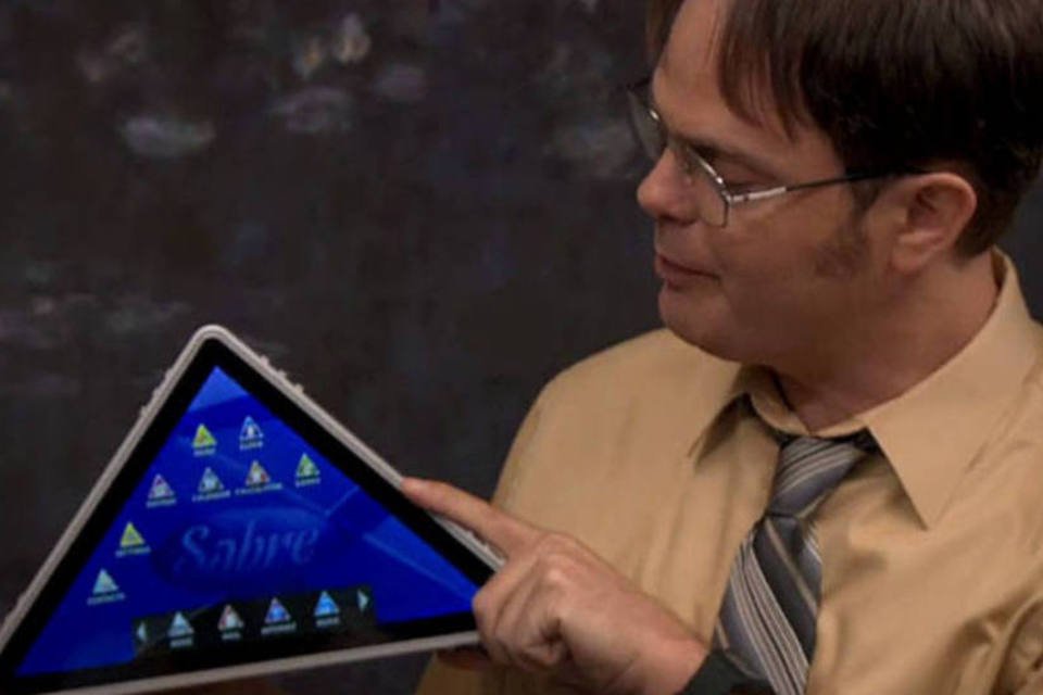Fã quer criar tablet triangular revelado em seriado