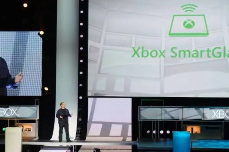 Companhia anunciou o Xbox SmartGlass, sistema que reúne em uma mesma interface TV, smartphone e tablet (Kevork Djansezian/Getty Images)