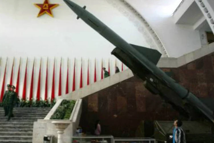 EUA e Rússia deixaram tratado sobre armas nucleares (Frederic Brown/AFP/AFP)