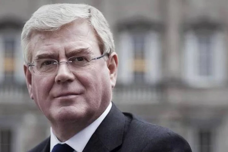 Eamon Gilmore, vice-primeiro-ministro irlandês, não quer aumentar os impostos (The Labour Party/Reprodução)