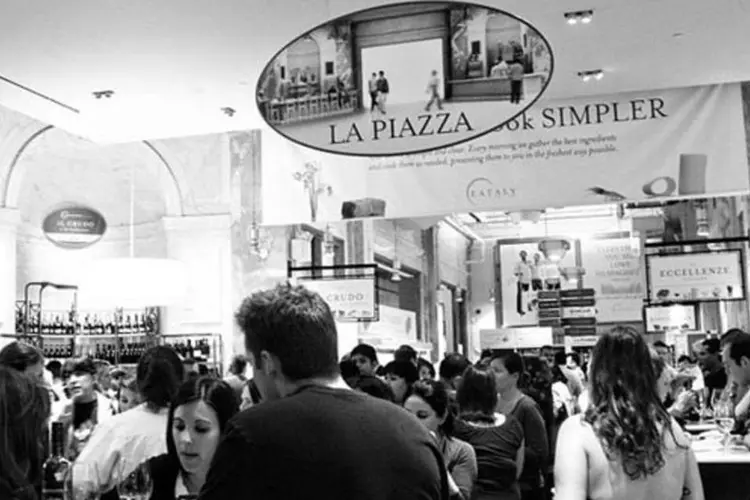 
	Eataly: primeiro Eataly, fundado pelos&nbsp;empres&aacute;rios&nbsp;italianos Oscar Farinetti e Luca Baffigo Filangieri, nasceu em 2007, em Turim
 (Reprodução da web)