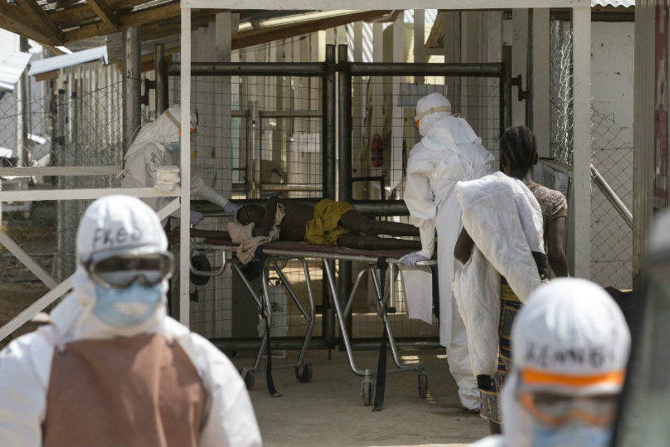 Vacina contra ebola será testada em janeiro ou fevereiro
