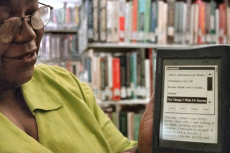 Flip: escritores acreditam na coexistência dos livros de papel e das plataforams digitais (.)