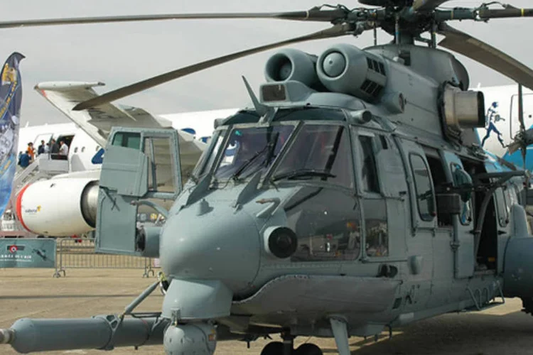O contrato é do equivalente a R$ 150 milhões e cobre todos os EC725 que a Helibras entregou e vai entregar à Marinha, ao Exército e à Aeronáutica (Dmitry A. Mottl/Wikimedia Commons)