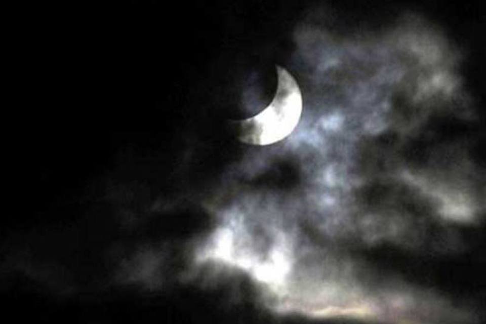 Quênia vive grande expectativa por eclipse total do sol