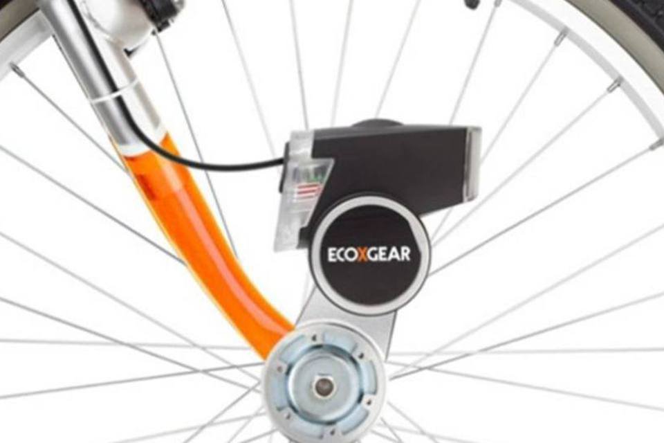 Energia gerada em pedaladas na bike recarrega celular