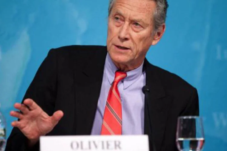 
	Olivier Blanchard: fundo reduziu expectativas de crescimento do PIB mundial em 0,3%, para 3,4%
 (©AFP / Stephen Jaffe)
