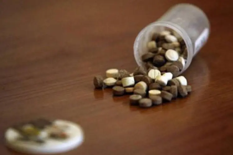 Pílulas de ecstasy apreendidas pela polícia libanesa, em Beirute: os derivados da droga podem ser eficazes no tratamento de cânceres do sangue, como leucemia, linfoma e mieloma
 (Joseph Eid/AFP)