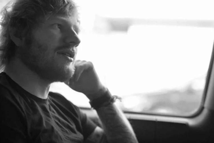 Ed Sheeran: o cantor já esteve na novela australiana Home and Away, na novela da Nova Zelândia Shortland Street e no filme O Bebê de Bridget Jones (2016) (Reprodução/Ed Sheeran)