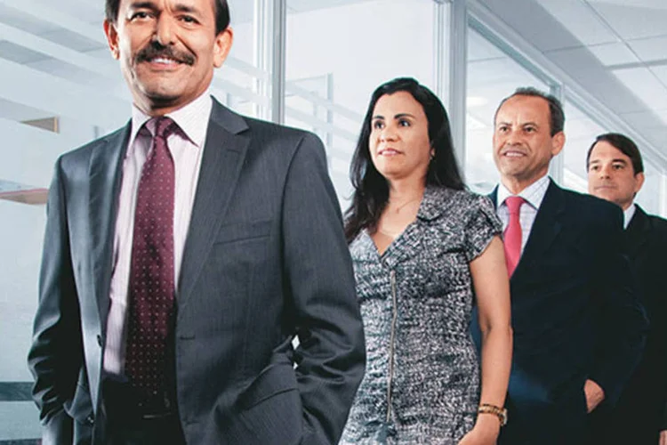 
	Ed&ecirc;nio Nobre, do BICBANCO: enquanto n&atilde;o chega a oportunidade de promo&ccedil;&atilde;o, os profissionais de alto potencial recebem bolsas de estudo para aprimorar seus conhecimentos
 (Omar Paixão)