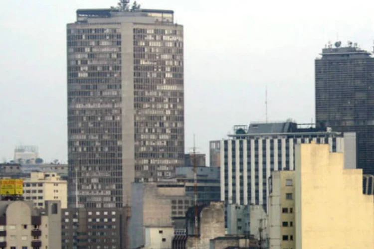Incêndio: subsolo do Edifício Itália é atingido por chamas (Steven Henry/CTBUH)