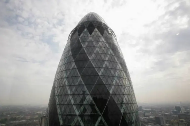 O edifício "The Gherkin", um dos mais emblemáticos do bairro financeiro da City de Londres (Daniel Berehulak/Getty Images)