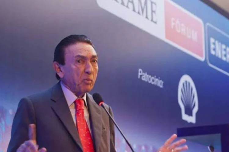 Lobão ressaltou que a venda de energia da usina é regida por tratado e só pode ser alterada pelos Parlamentos do Paraguai e do Brasil (Egberto Nogueira/imafortogaleria)