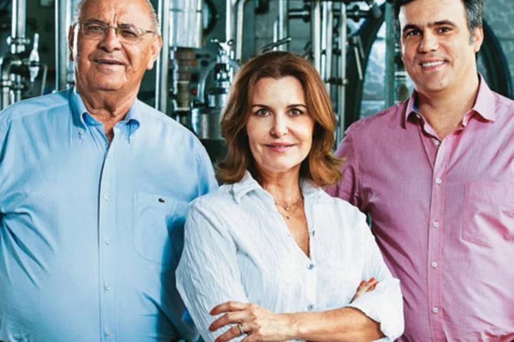 Edmundo Dias e os filhos, Maria Betânia Righi e Edmundo Dias Filho, da Gotas de Leite (Daniela Toviansky)