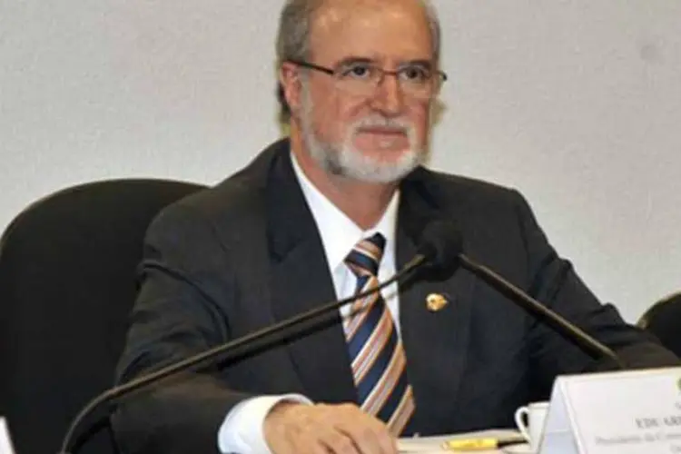 O deputado eleito, Eduardo Azeredo: ele recebe a aposentadoria vitalícia (José Cruz/ABr/Agência Brasil)