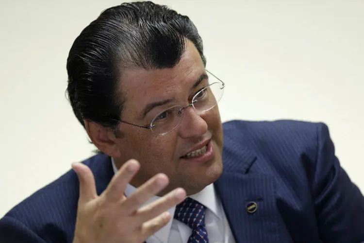 
	Ministro de Minas e Energia, Eduardo Braga: &quot;lan&ccedil;aremos programas de leil&atilde;o e tamb&eacute;m as prioridades de investimento para os pr&oacute;ximos quatro anos&quot;
 (Ueslei Marcelino/Reuters)