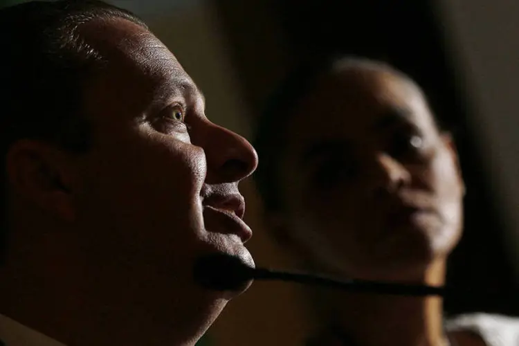 Eduardo Campos e Marina Silva durante coletiva de imprensa após encontro na sede da CNI, em Brasília (Ueslei Marcelino/Reuters)