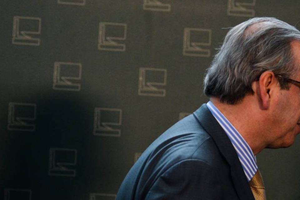 PSDB rompe com Cunha e pede que ele abandone o cargo