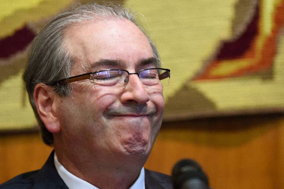 Impeachment pode levar à permanência de Cunha na Câmara