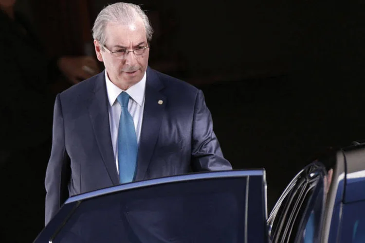 
	O presidente da C&acirc;mara, Eduardo Cunha: Janot pede investiga&ccedil;&atilde;o de esposa e filha do deputado por terem sido beneficiadas pelos recursos de contas na Su&iacute;&ccedil;a
 (Ueslei Marcelino/REUTERS)